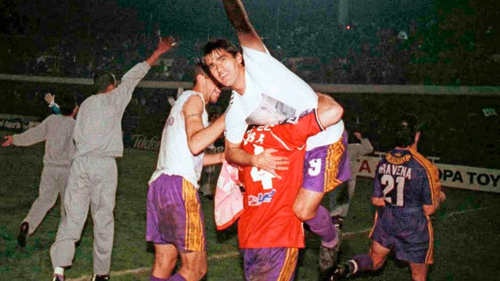 2001 - Concepción clasificó a octavos de final de Copa Libertadores y cayó ante el Vasco Da Gama de Romario (3-1 en Collao y 1-0 en Río de Janeiro)